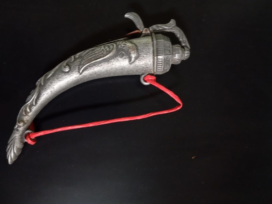 Polvoreira Medieval para carregamento Bacamarte, Pistola ou Espingarda