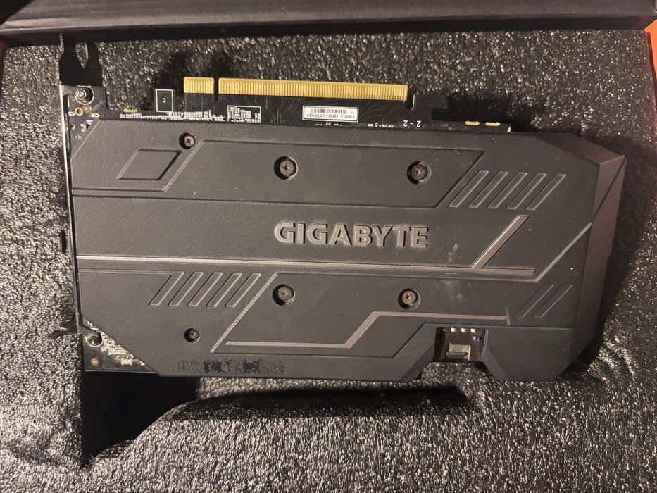 Karta graficzna Gigabyte GeForce RTX 2060 OC 6GB
