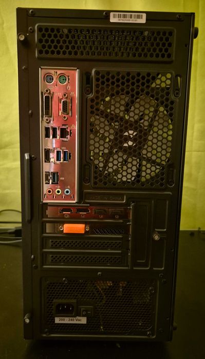 PC Gamer i7 6700 4.0Ghz | 16Gb DDR4 | Aorus GTX 1070 8GB | NVME+HDD | W11 | TPM2.0