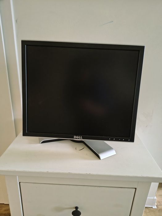 Monitor 15' polecam