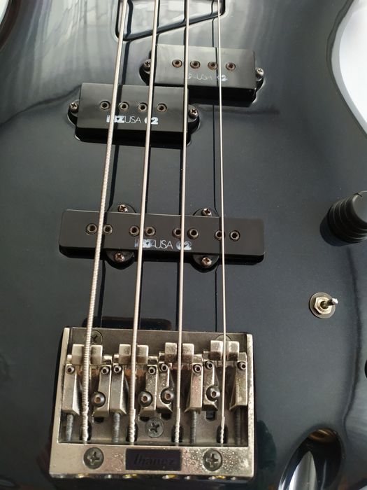 Бас-гітара Ibanez SR1000E