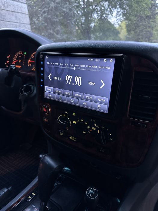 Toyota Land Cruiser 100 4.7 V8