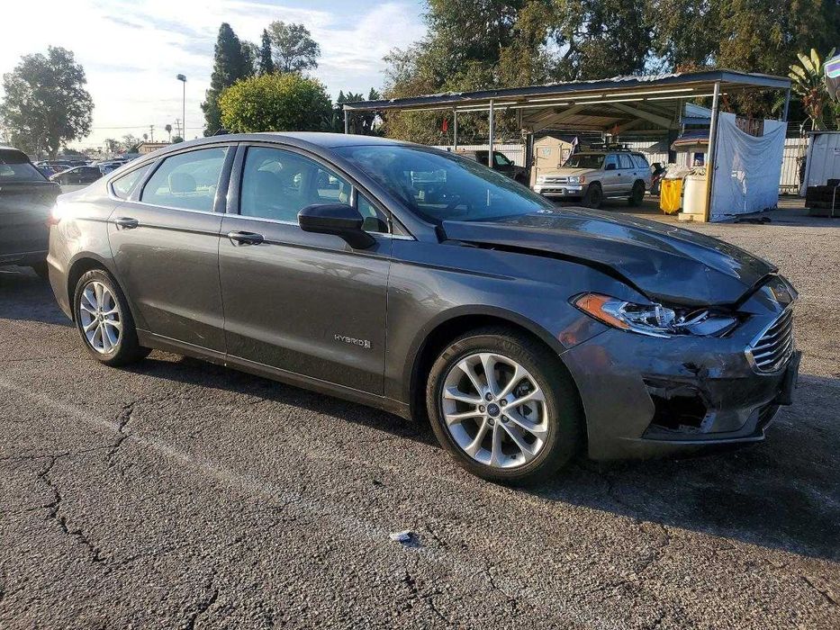 FORD Fusion SE 2019