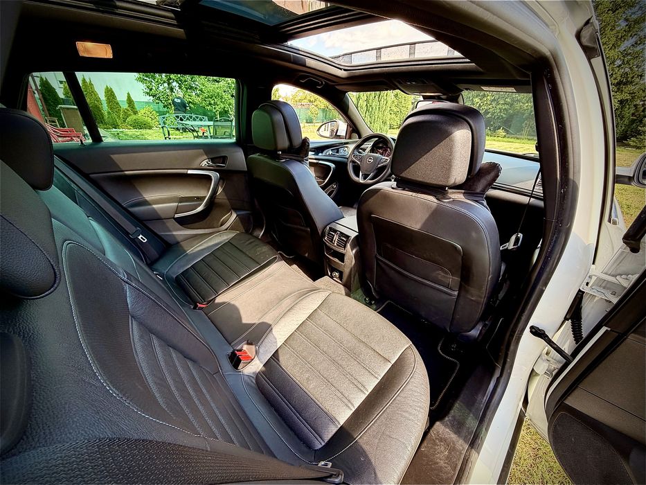 Opel Insignia  Sport Tourer OPC Line (B20DTH 170km)
