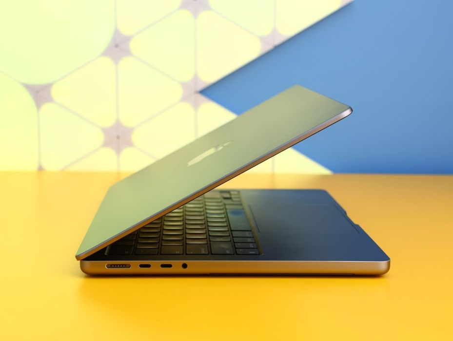 Ноутбук Apple MacBook Pro 14'' M1 Pro (171274) Б/У З ГАРАНТІЄЮ