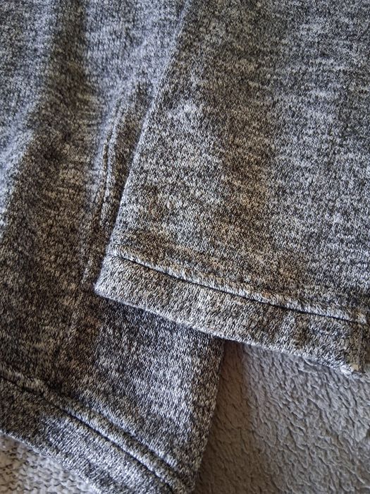 Sweatshirt cinza com raposa bordada da Zara