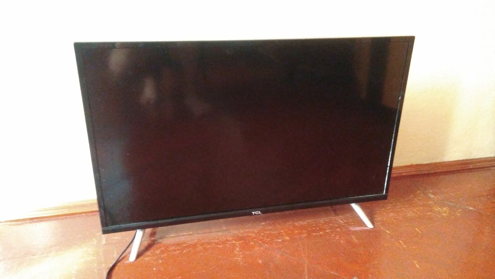 TCL 32DD420 на запчастини бита матриця