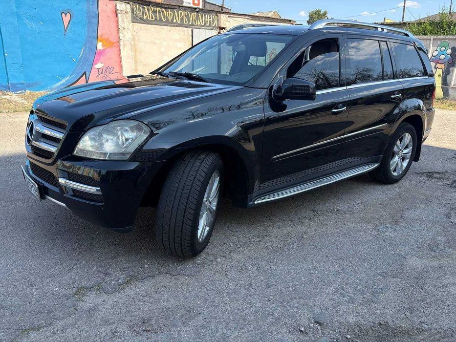 Продам Mercedes-Benz GL500 4MATIC рестайлинг официальный