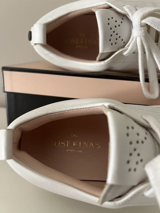 Ténis Josefinas brancos