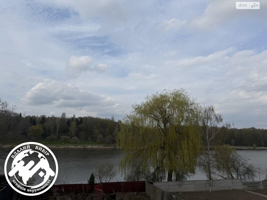 Продаж 1 поверхового будинку на березі Вишенського озера