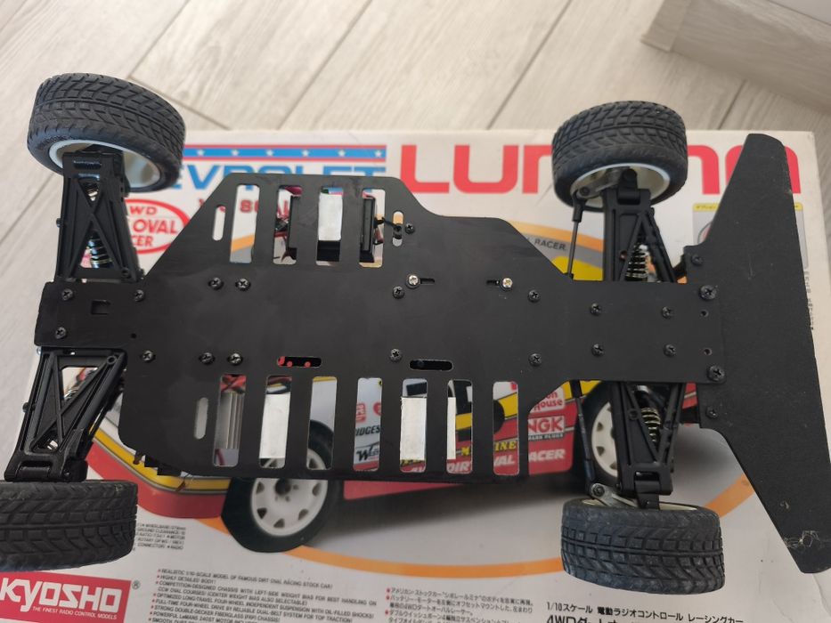 Kyosho Lumina dirt oval model rc