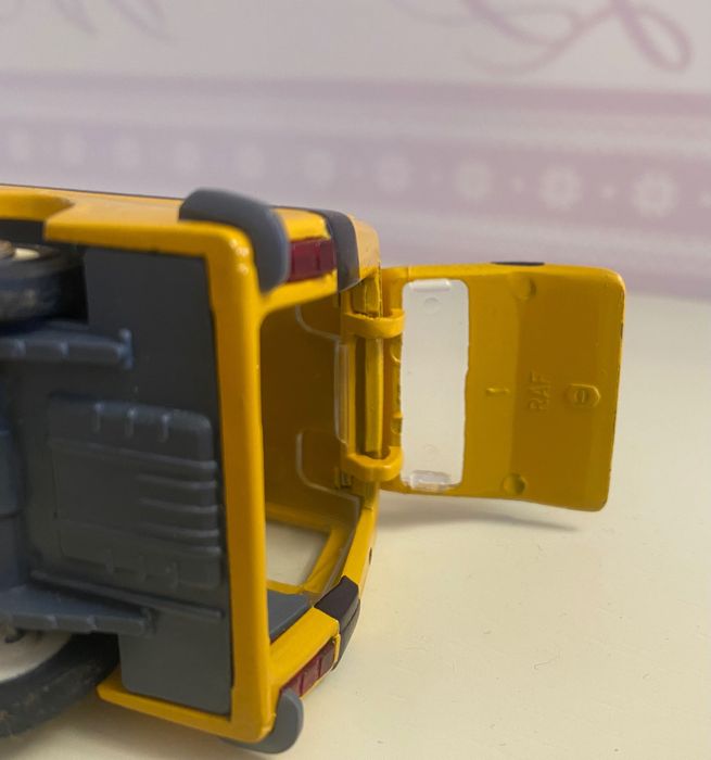 Машинка РАФ 2203 «милиция» 1:43