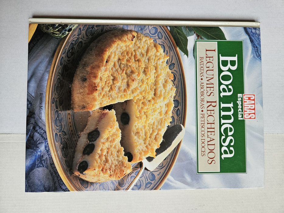 Set of 6 Books from the 'Boa Mesa' Collection – Caras Special Edition64398414169601121