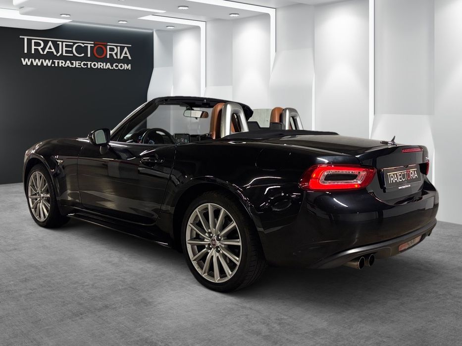 Fiat 124 Spider 1.4 MultiAir Turbo Lusso