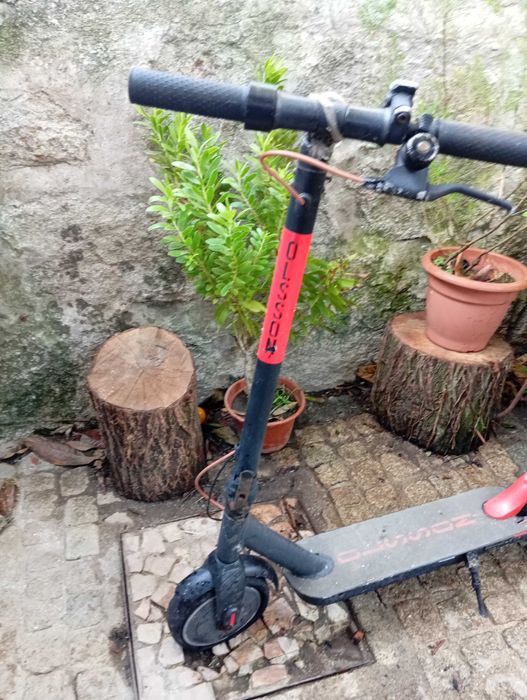 Trotinete usada para arranjo