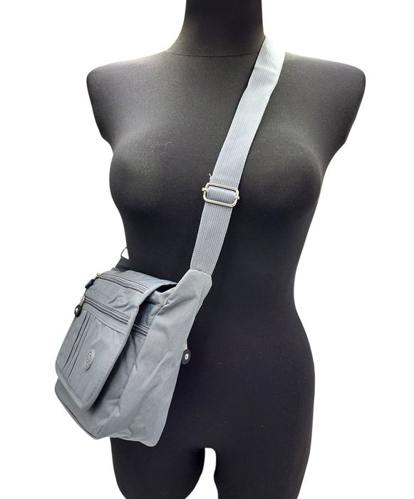 Mała sportowa listonoszka z kieszonkami szara