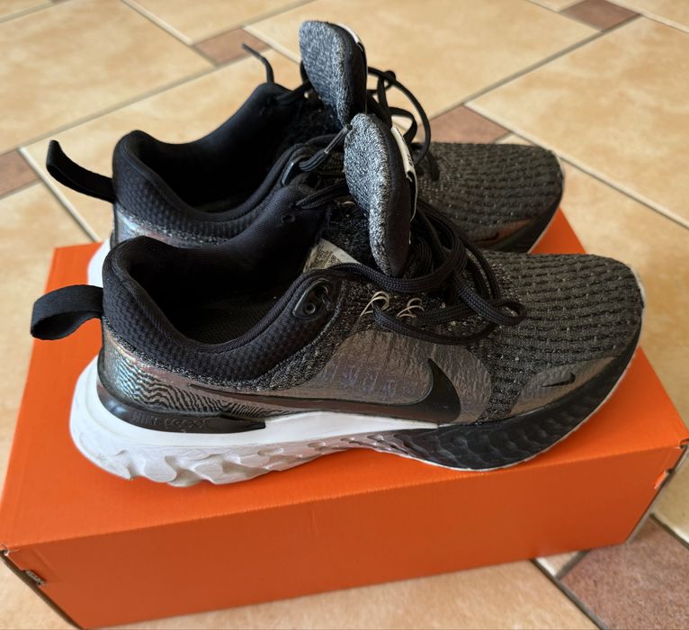 Nike Infinity rozmiar 40