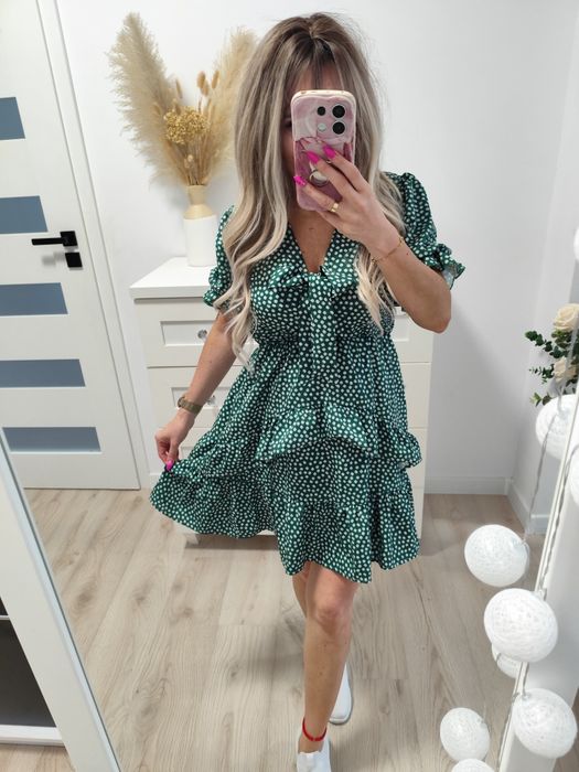 Zielona sukienka w kwiaty rozmiar S