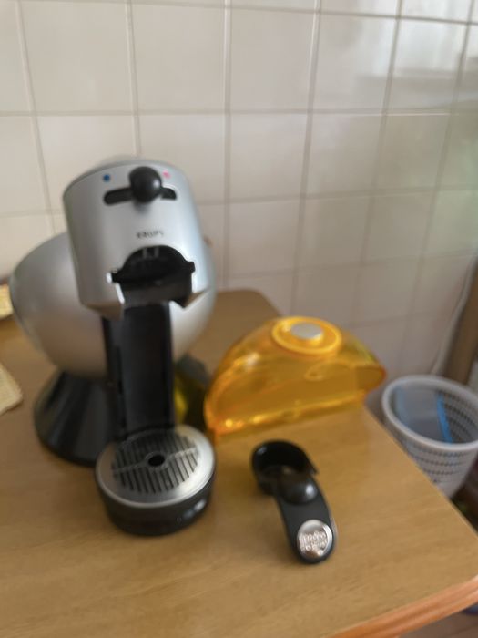 Maquina de cafe dolce gusto