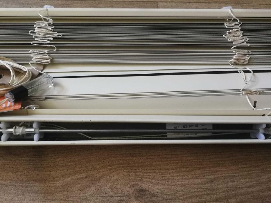 Żaluzja aluminiowa pozioma 25mm 160 x 74cm