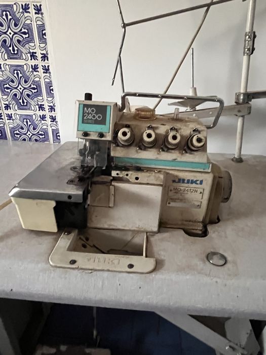 Maquina de corta e cose