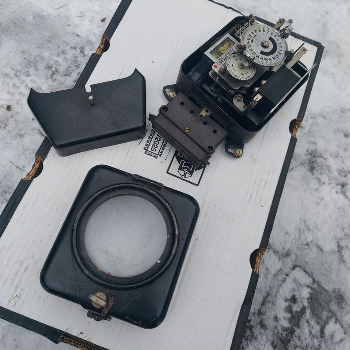 Stary Zegar sterujący prądu DDR Niemiecki  Berlin