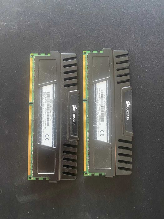 Pamięć RAM Corsair 2X4 DDR3
