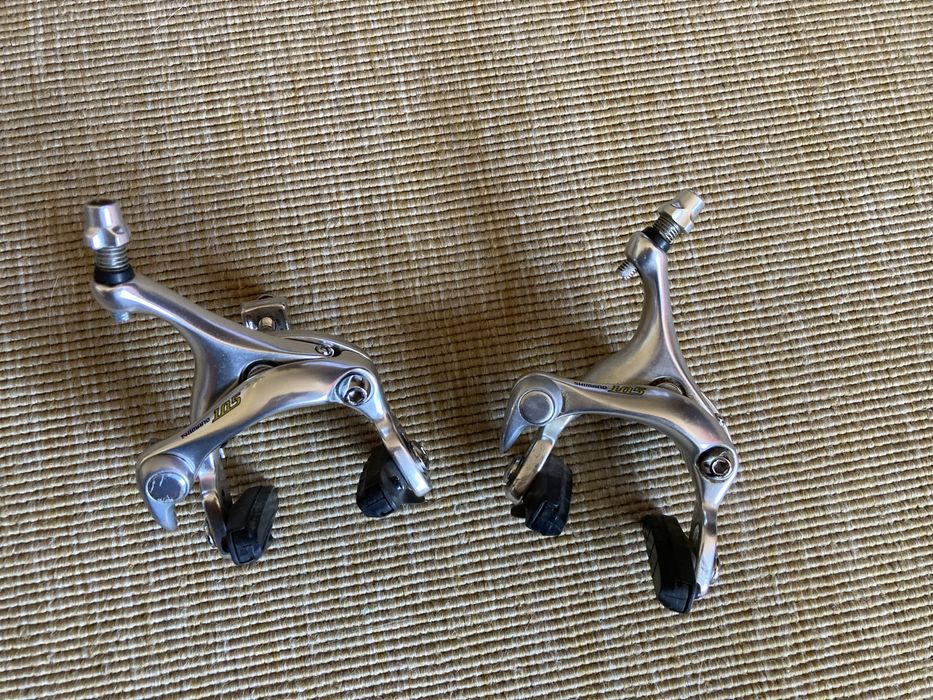 Par de travões shimano 105 da serie 5500.