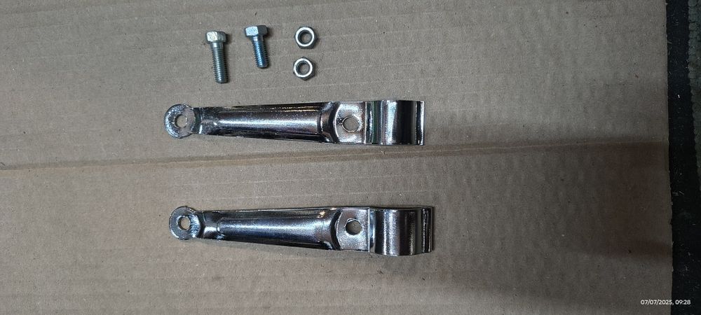 Suporte cromado de farol bicicleta pasteleira/ clássica