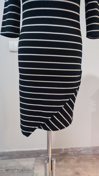 Sukienka casualowa r. 36 Mango stan bdb