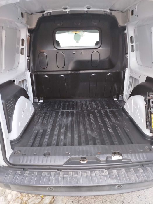 Citroën kangoo 1.5 dci de 2014 com 196000Km.