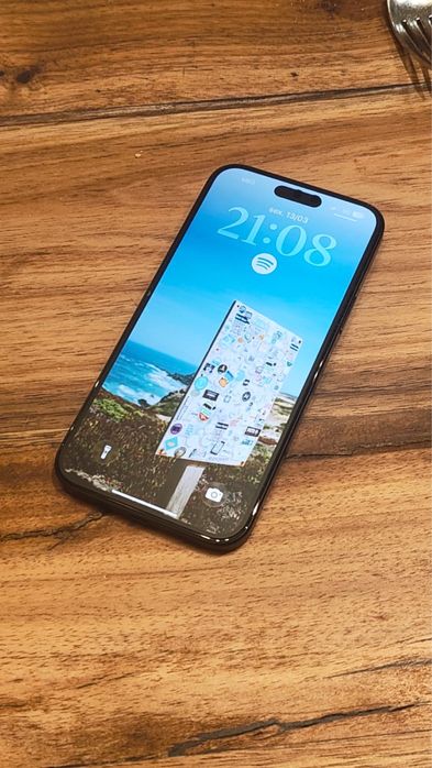 Iphone 15 plus usado