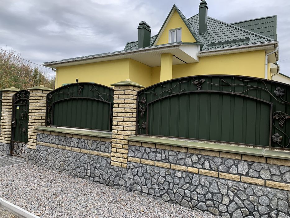 Продам особняк в с.Фурси