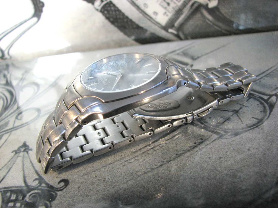 Zegarek CITIZEN Eco drive data STAL Super stan 39 mm Quartz Japan