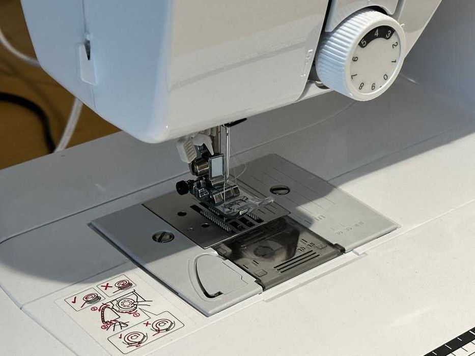 Máquina de costura digital Digital Sewing Machine