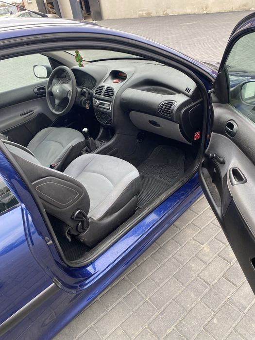Peugeot 206 1.1 benzyna 2004 r