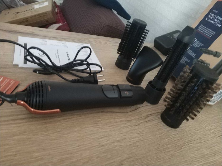 Lokówko Suszarka Obrotowa GRUNDIG NaturaShine HS 7080 dla Kobiet Loki