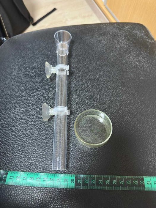 Prato e tubo de alimentações camarões aquário