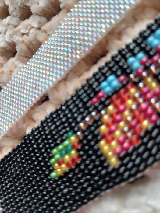 Браслети з бісеру ручної роботи | Обмін на цікаві варіанти