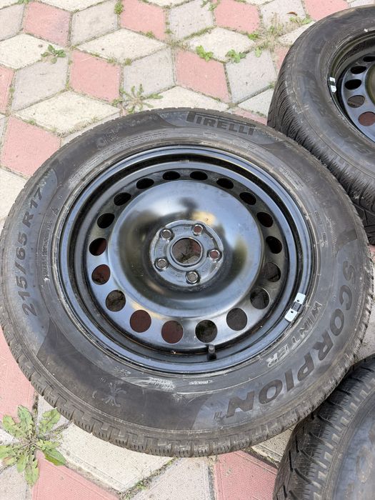 Диски в зборі з резиною R17 215/65