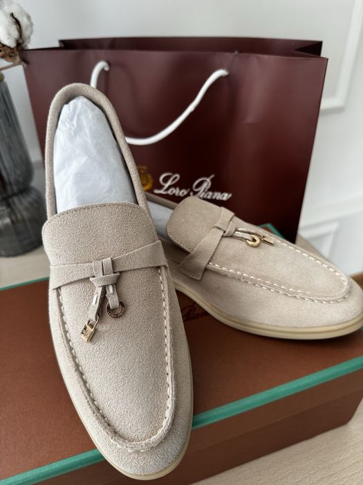 Лофери жіночі також є чоловічі у наявності 37 розмір