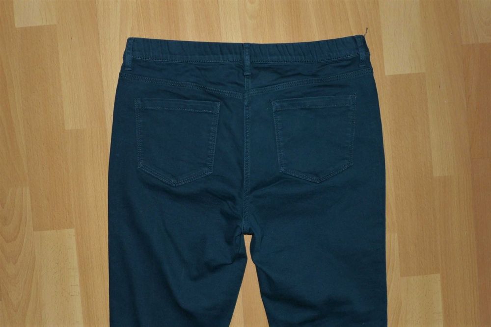 Spodnie rurki 40