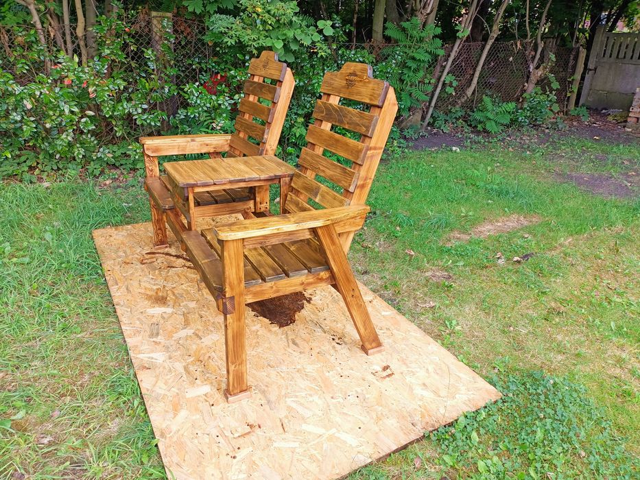 Ławka ogrodowa z stolikiem