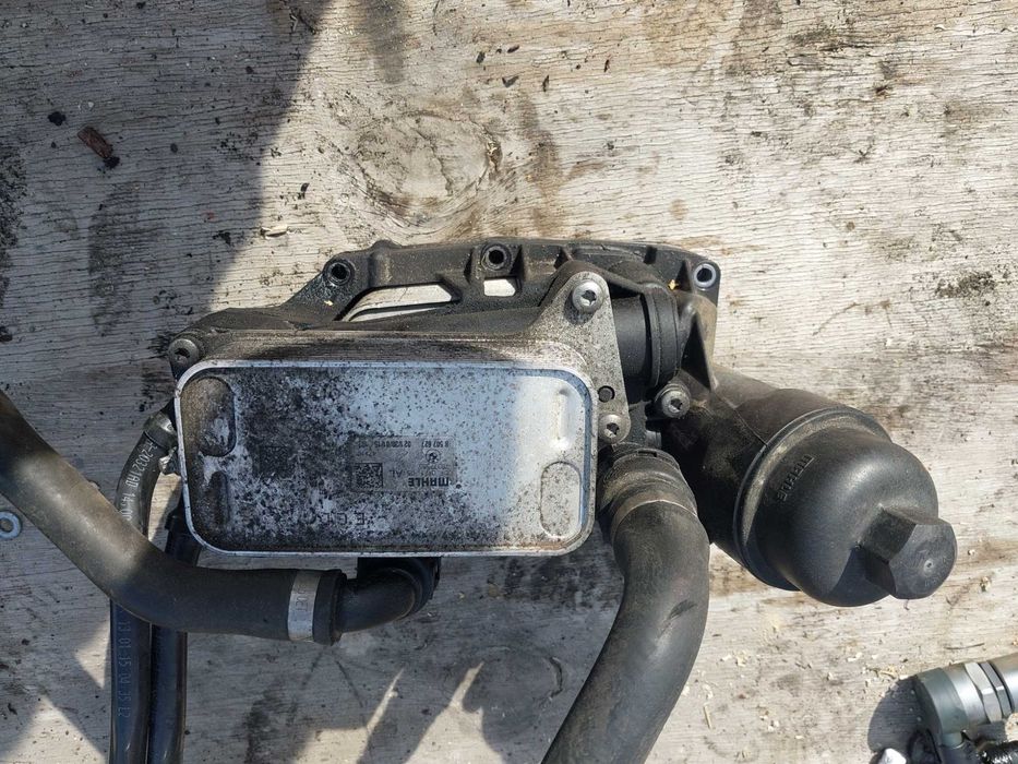 Podstawa filtra oleju chlodniczka bmw 2.0d   7037--9327