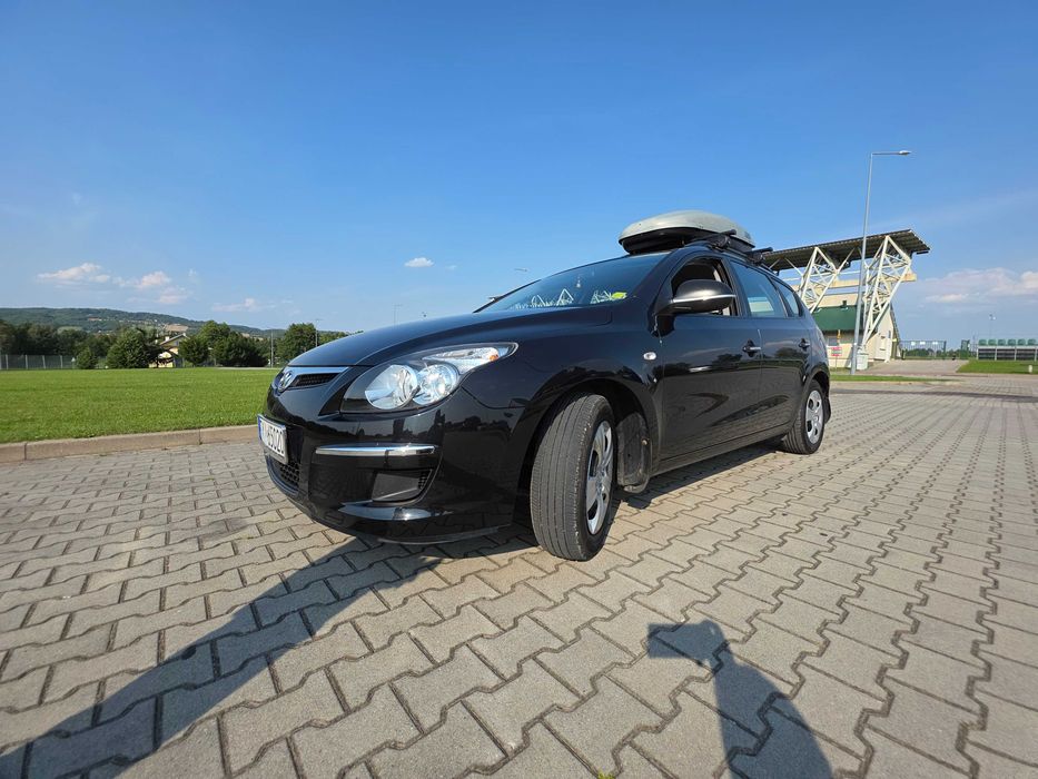 W Bardzo dobrym stanie Hyunday I30 CRDI 1,6 90 KM