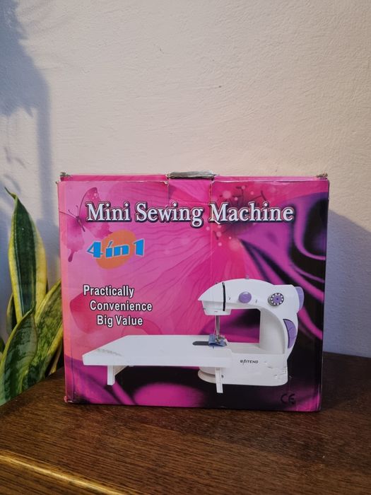 Maszyna do szycia mini