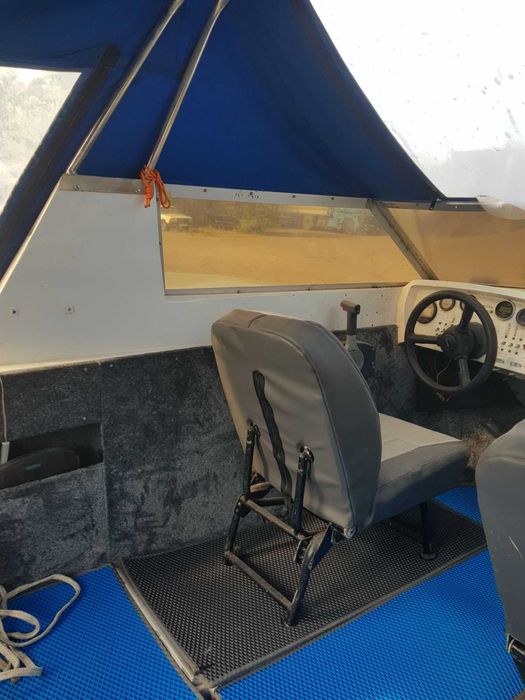 Катер Продаю все що до него