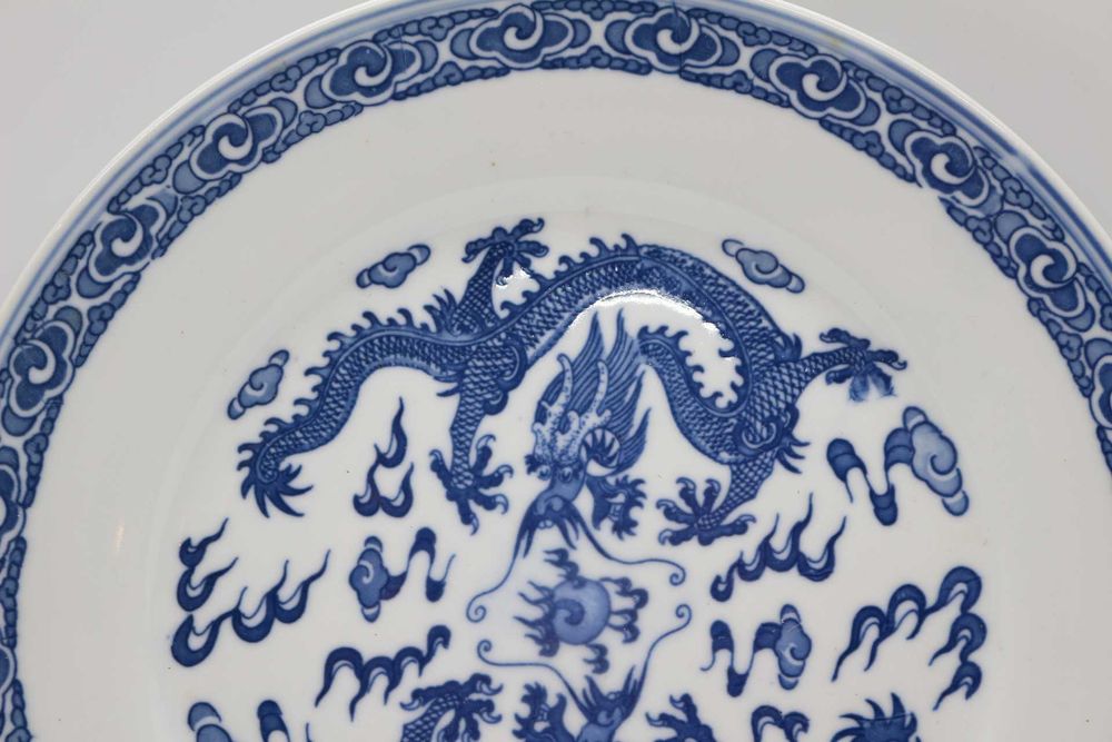 Raro Prato Porcelana Chinesa decorado com Dragões Perfeito XX