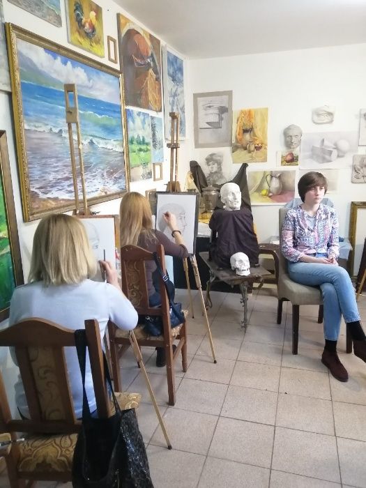 Уроки рисования и живописи.