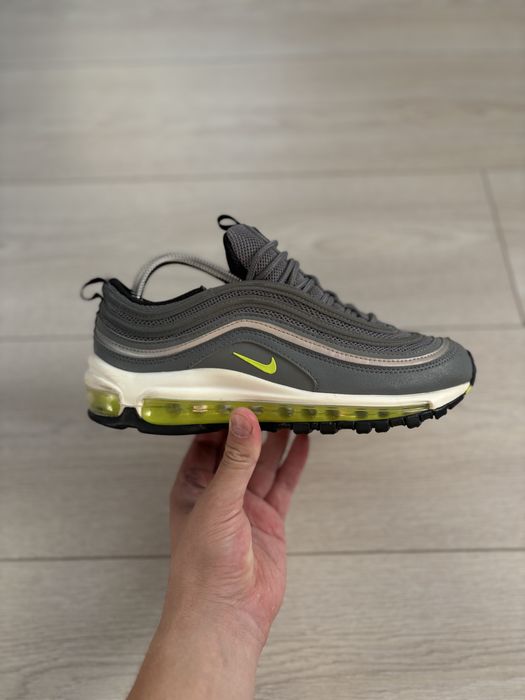 Оригінальні кросівки Nike Air Max 97 React Smoke Grey 38р 24 см